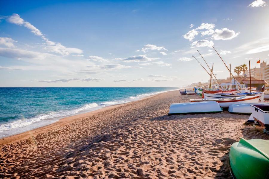 L'Hostalet Guesthouse Pineda de Mar Kültér fotó